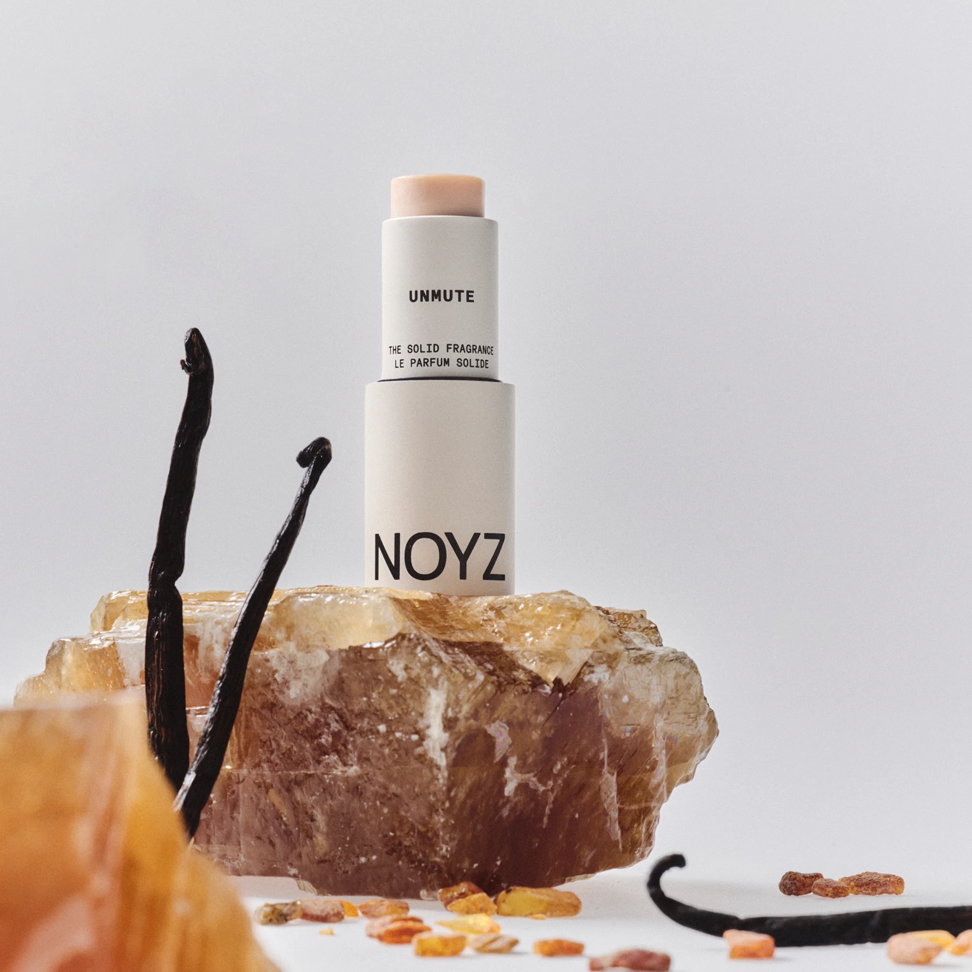 THE SOLID FRAGRANCE UNMUTE - Image 3